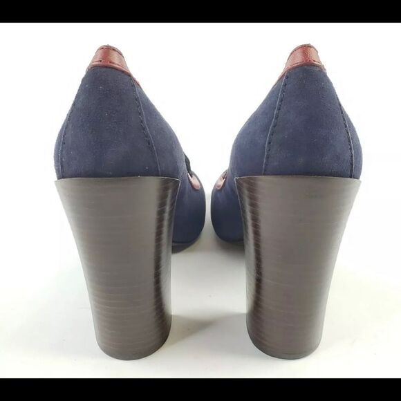 Tory Burch Black and Brown Heels with Gold Accent - Picture 7 of 8